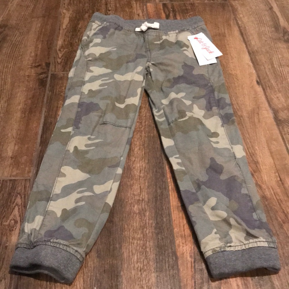 NWT Cat & Jack Camo Jogger XS (4/5)
